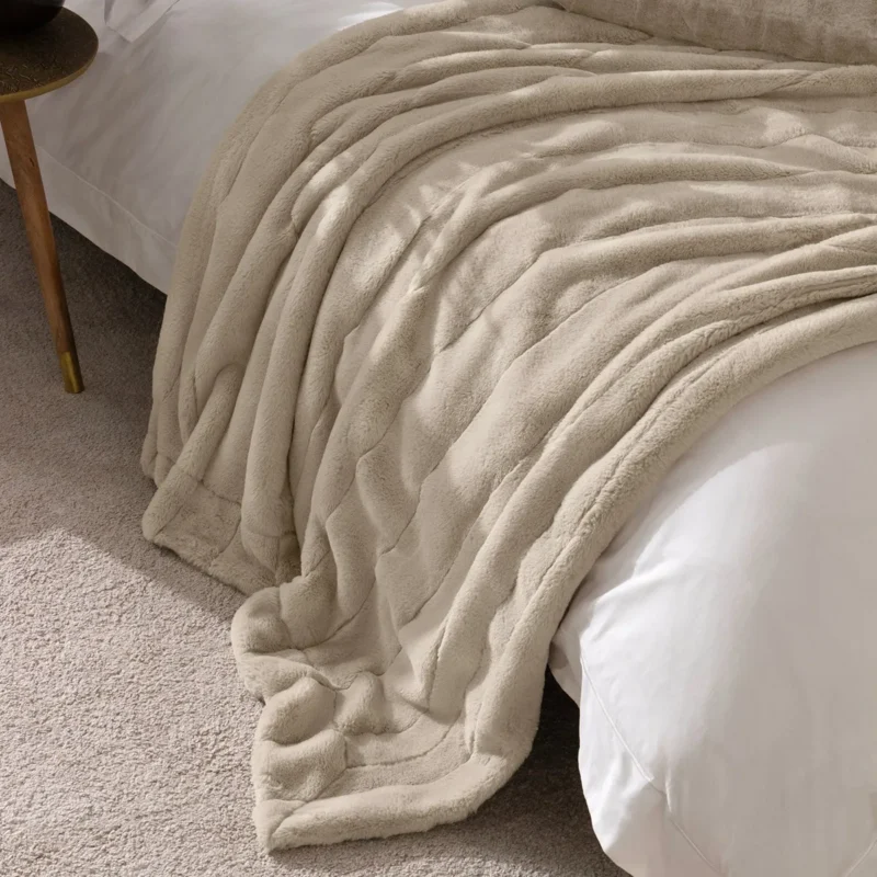 Empress Faux Fur Throw Oatmeal Large